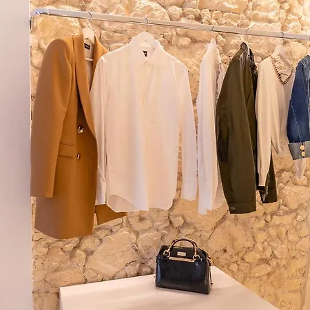 Ceo Luxury Di Alojamento de Acomodação e Pequeno-almoço Cagliari