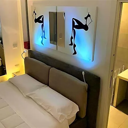 לינה וארוחת בוקר Ceo Luxury Di קליארי